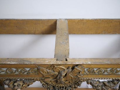 Rectangular console table in finely carved,...