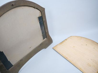 Frame in natural wood and stamped metal decorated...