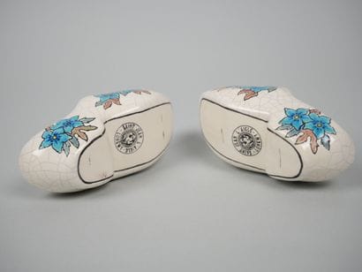 SAINT JEAN L'AIGLE in LONGWY
Pair of earthenware...