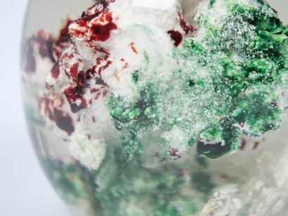 Two polychrome paperweights. 
Dimensions...