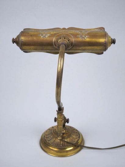 Banker's desk lamp in chased and gilded bronze,...