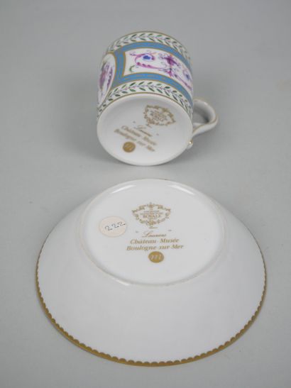 BERNARDAUD in LIMOGES
Porcelain litron cup...