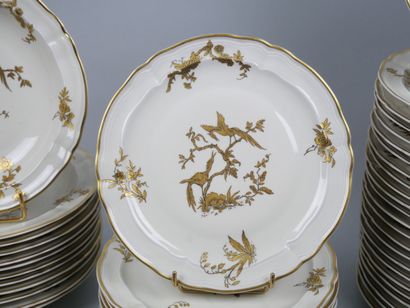 BERNARDAUD & Cie in LIMOGES
Porcelain service...