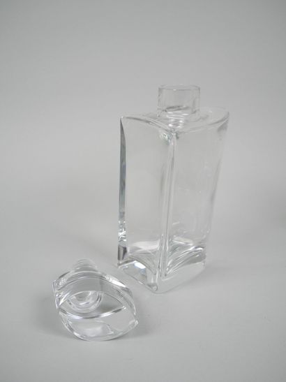 SEVRES
Oblique-shaped crystal whisky service...