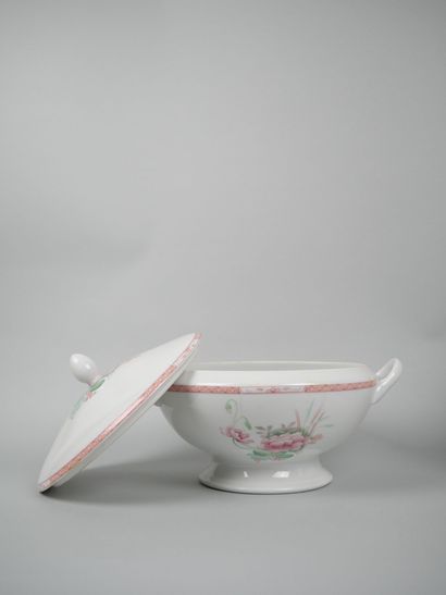 LIMOGES - Union Limousine 
White porcelain...