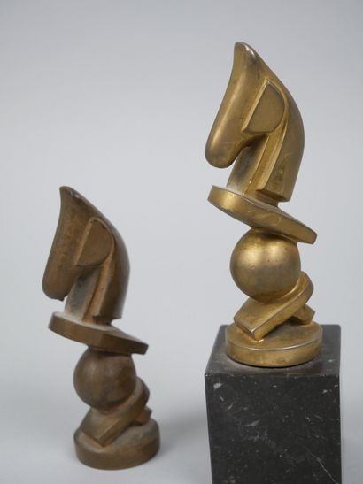 20th century school
Prototype chess riders...