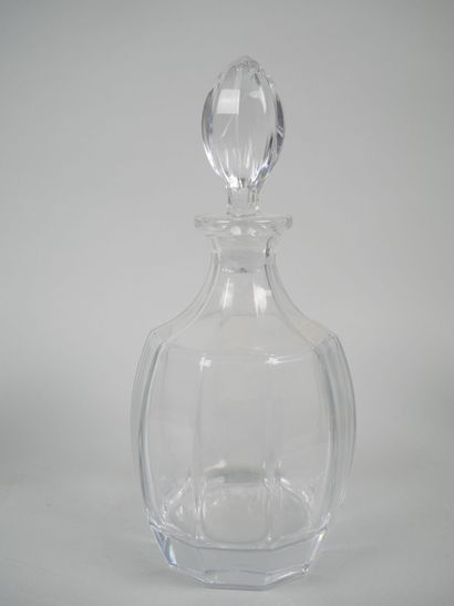 SEVRES
Meeting of three crystal decanters...