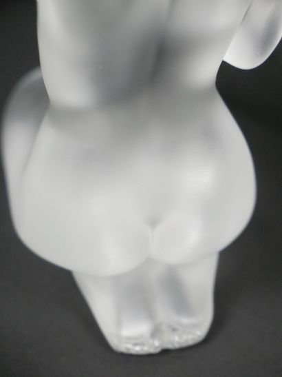 LALIQUE FRANCE
Nude kneeling woman
Subject...