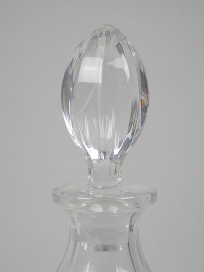 SEVRES
Meeting of three crystal decanters...