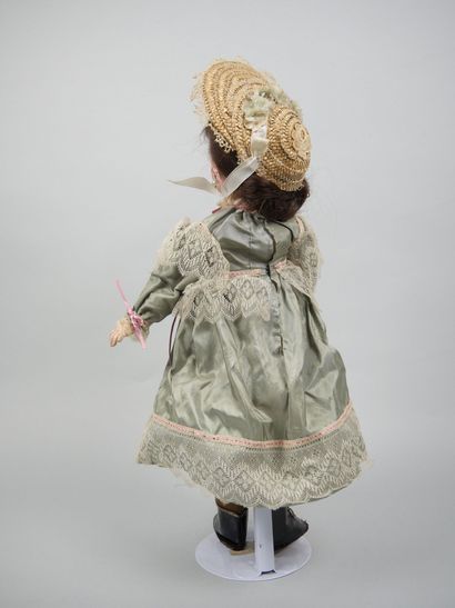 HEINRICH HANDWERCK SIMON & HALBIG
Porcelain...