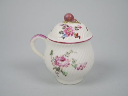 MENNECY (soft porcelain)
Porcelain juice...