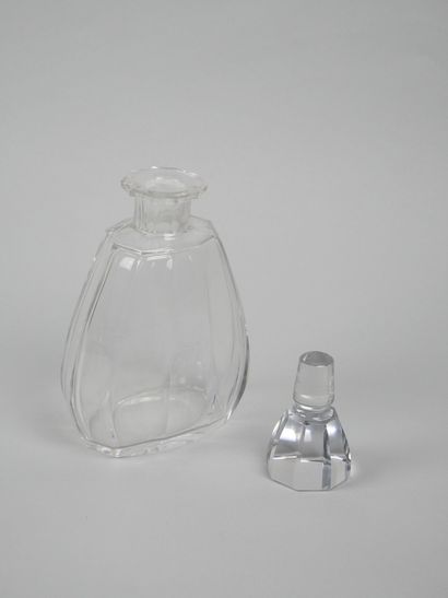 Cut-crystal decanter, piriform body with...