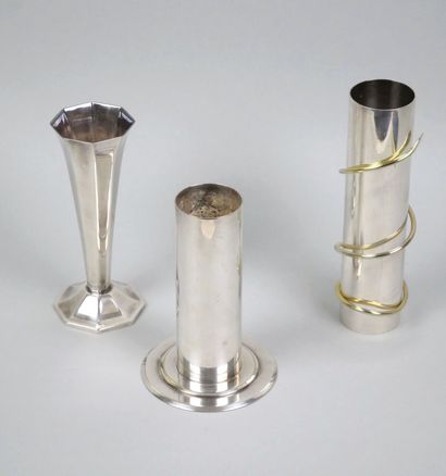 ERCUIS
Set of three silver-plated soliflor...