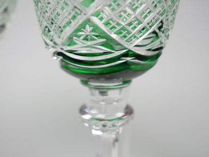 Suite of 6 footed glasses in cut crystal...