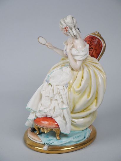 CAPODIMONTE
Elegant face to hand,
Subject...