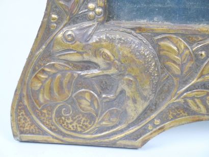 Frame in natural wood and stamped metal decorated...