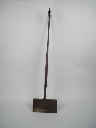 Cast iron waffle iron with foliage and fleur-de-lys...