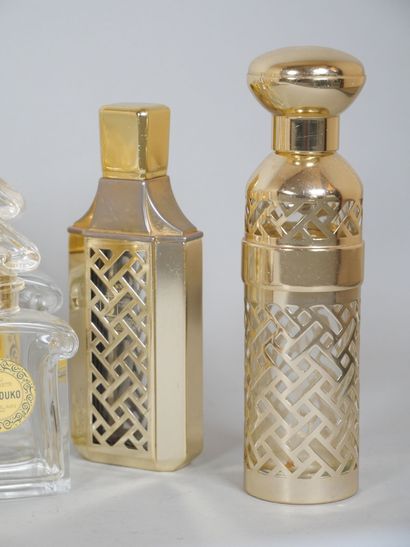 GUERLAIN Paris
Set of 10 perfume bottles...