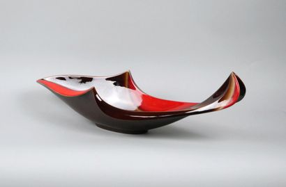 VALLAURIS
Large nave or fruit bowl in red...