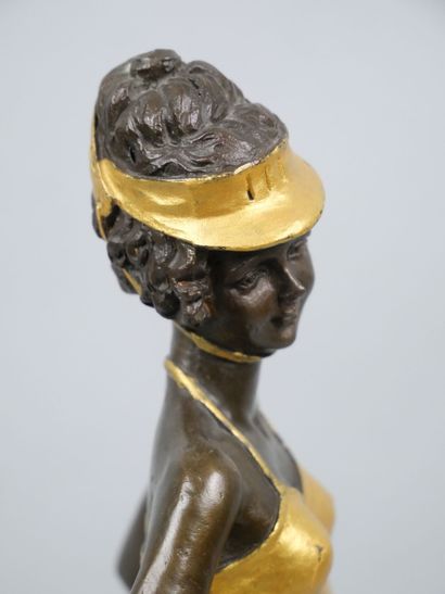 Modern School
Dancer with ballerinas in brown...