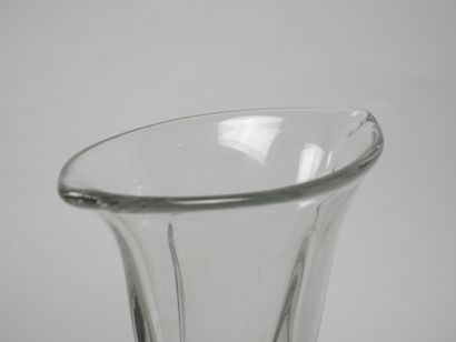 Reunion of free-form molded crystal pieces...