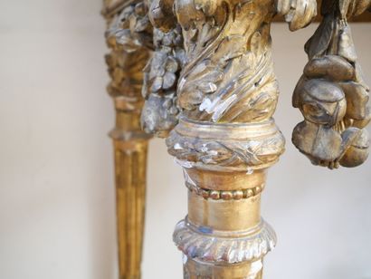 Rectangular console table in finely carved,...