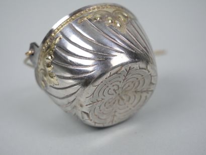 PIAULT-LINZELER
Set in 950 thousandths silver...