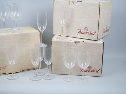 BACCARAT
Service en cristal modèle 