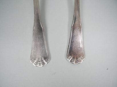 ERCUIS 
Partie de ménagère en métal argenté...