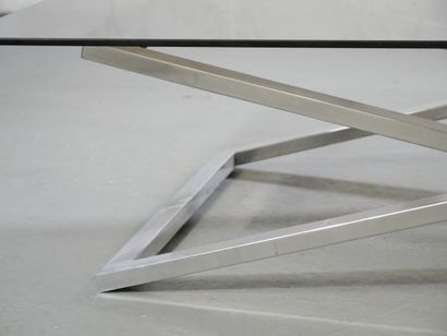 Table basse en métal chromé, piétement en...