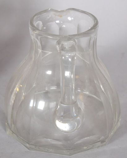 BACCARAT 
Cut-crystal water jug.
Signed Baccarat...