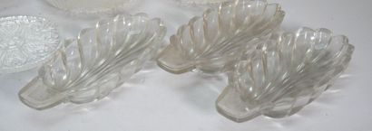 Set of glass pieces including: 
- Cut-crystal...