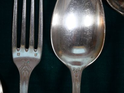 Silver-plated silverware set with foliage...