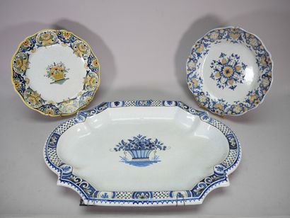 ROUEN
Set of 3 polychrome enameled earthenware...