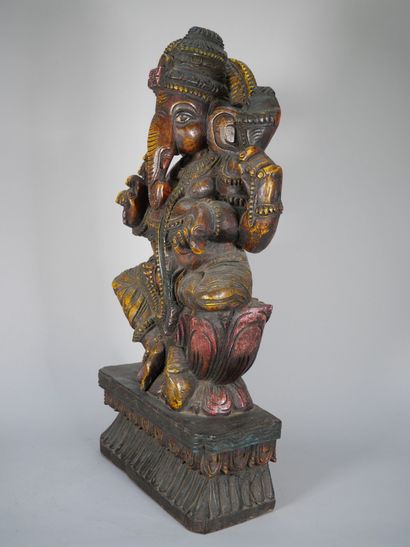 INDIA, 20th century
Large carved and polychromed...
