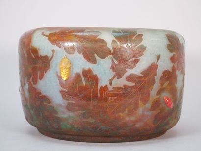 DAUM - NANCY
Bowl with circular body and...