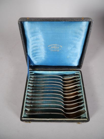 Suite of 12 silver spoons 9250 thousandths...