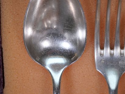 ERCUIS
Set in silver-plated metal, single-flat...