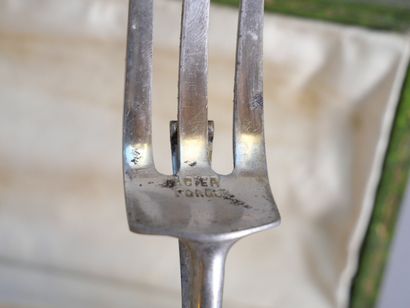 Cutlery for carving, handle in filled silver...