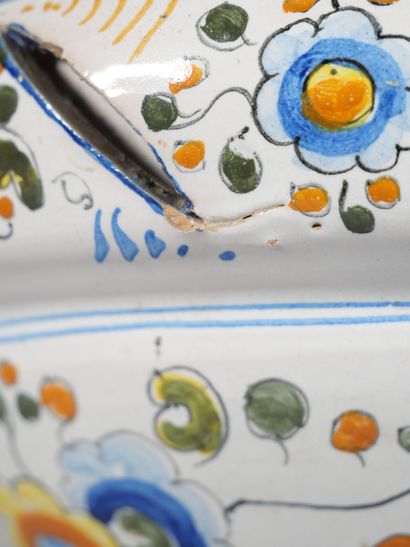 TALAVERA, Spain
Polychrome enameled earthenware...