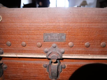 J.PENET, 52 rue Lafayette, Paris
Malle de...