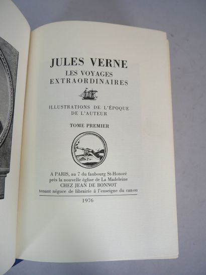 Jules VERNE. Réunion de 20 volumes. Jean...
