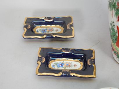 Mismatched porcelain set including:
- Manufacture...