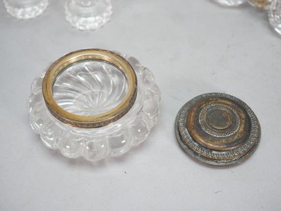 Cut crystal liqueur service, base model decorated...