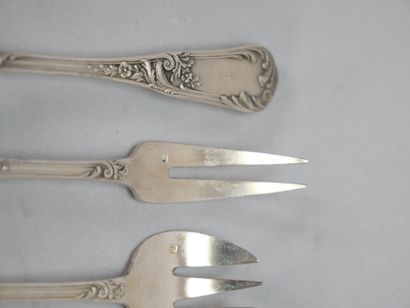 RAVINET DENFERT
10 oyster forks and 6 snail...