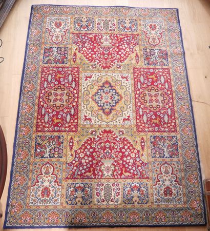 Tapis mécanique de style oriental à riche...
