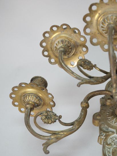 Paire d'appliques en bronze et laiton à 6...