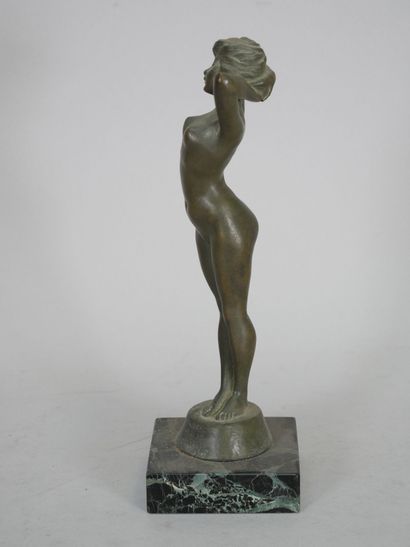 Suzanne BIZARD (1873-1963), after
L'éveil
Green...