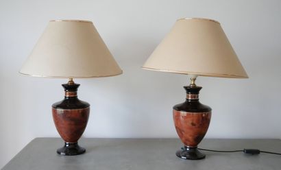 Paire de lampe de salon, le pied en céramique...