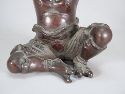 JAPAN, Meiji period (1868-1912)
Bronze torch...